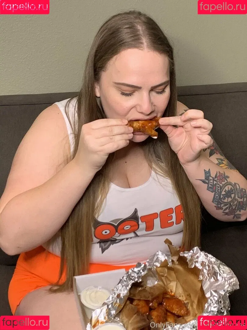 burstingbabe Onlyfans Photo Gallery 