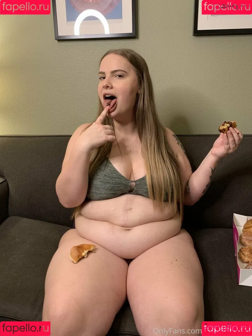 burstingbabe Onlyfans Photo Gallery 