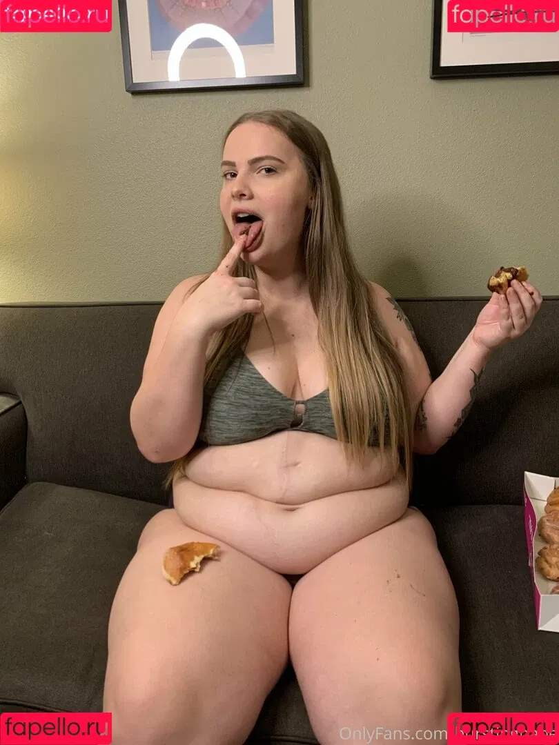 burstingbabe Onlyfans Photo Gallery 