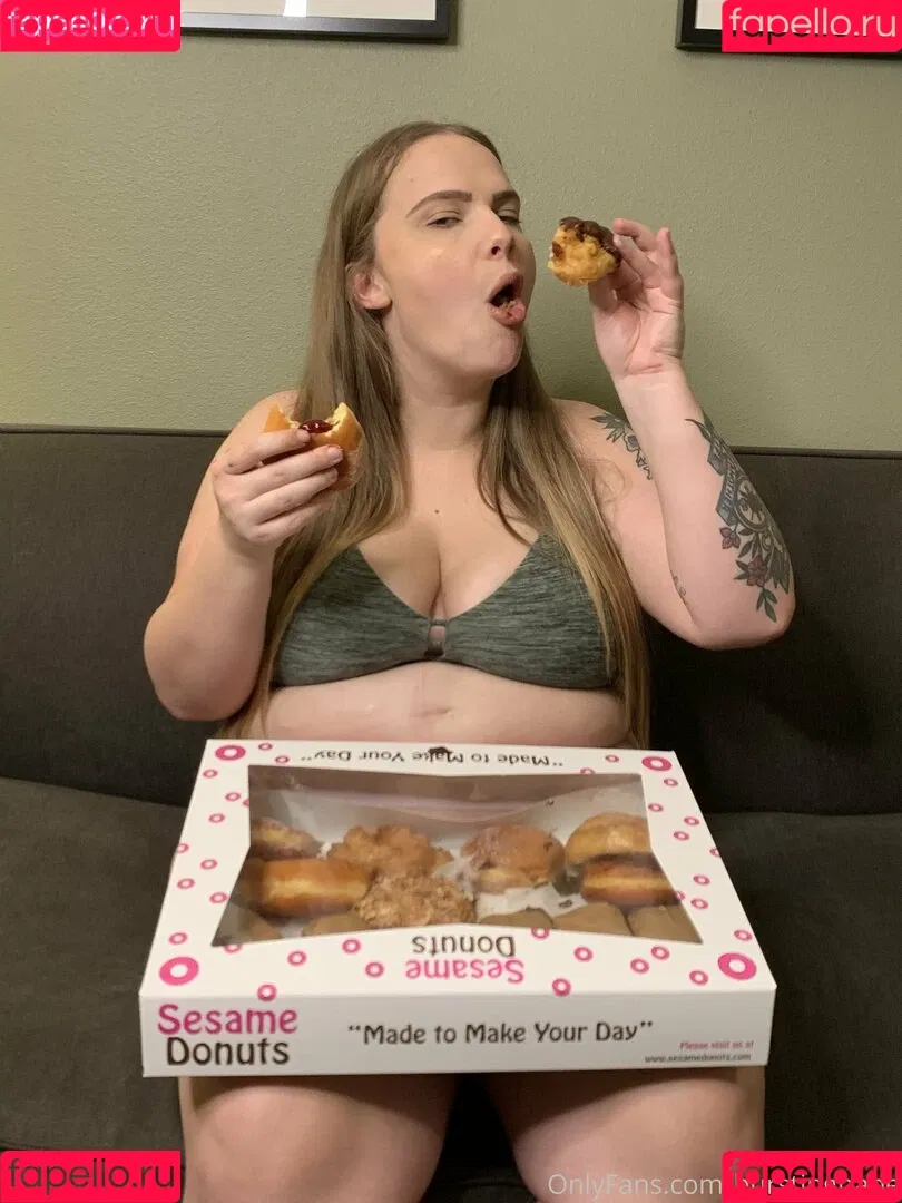 burstingbabe Onlyfans Photo Gallery 