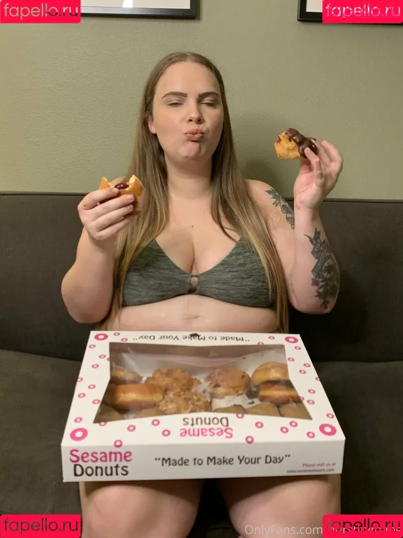 burstingbabe Onlyfans Photo Gallery 
