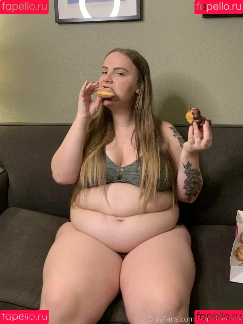 burstingbabe Onlyfans Photo Gallery 
