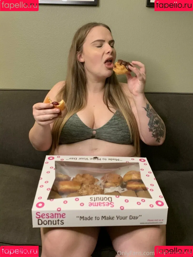 burstingbabe Onlyfans Photo Gallery 