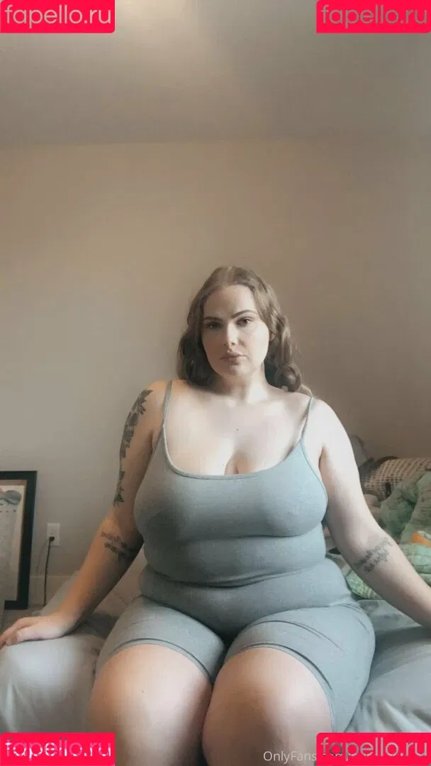burstingbabe Onlyfans Photo Gallery 