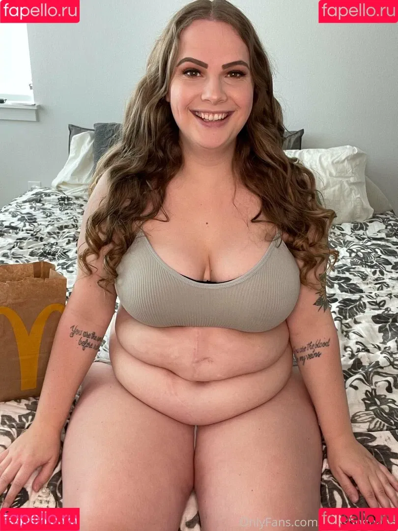 burstingbabe Onlyfans Photo Gallery 