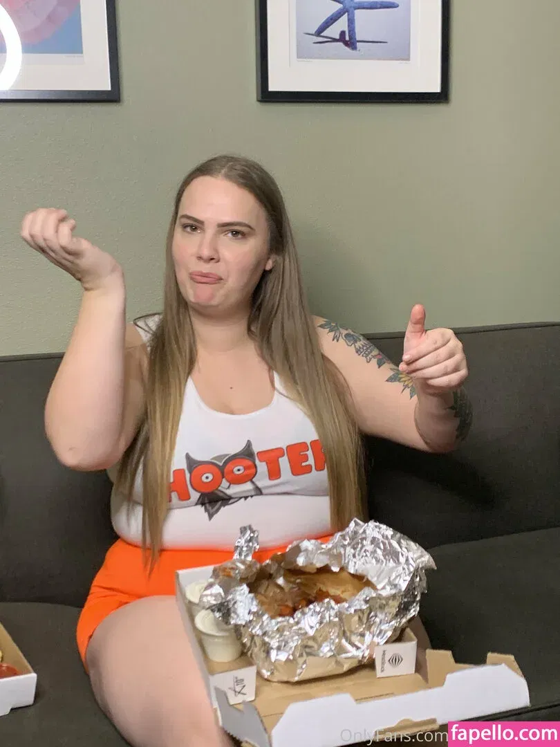 burstingbabe Onlyfans Photo Gallery 