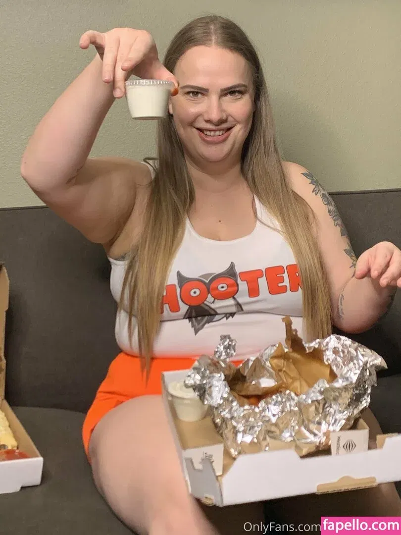 burstingbabe Onlyfans Photo Gallery 