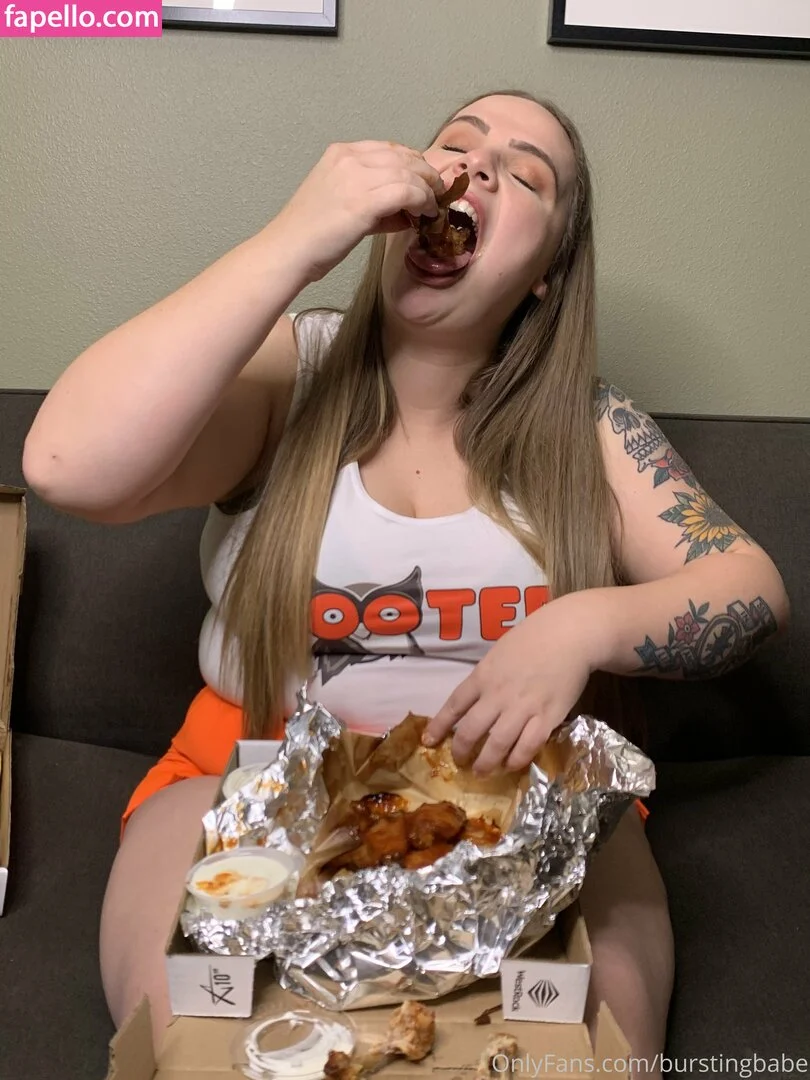 burstingbabe Onlyfans Photo Gallery 