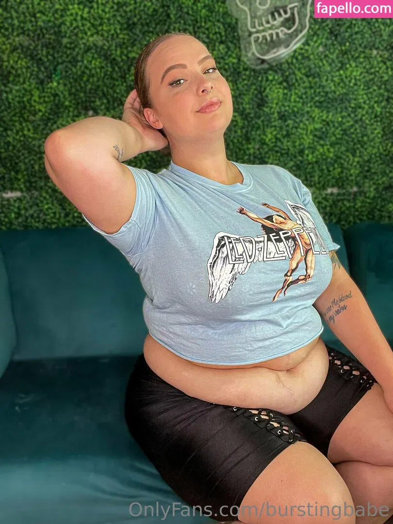 burstingbabe Onlyfans Photo Gallery 