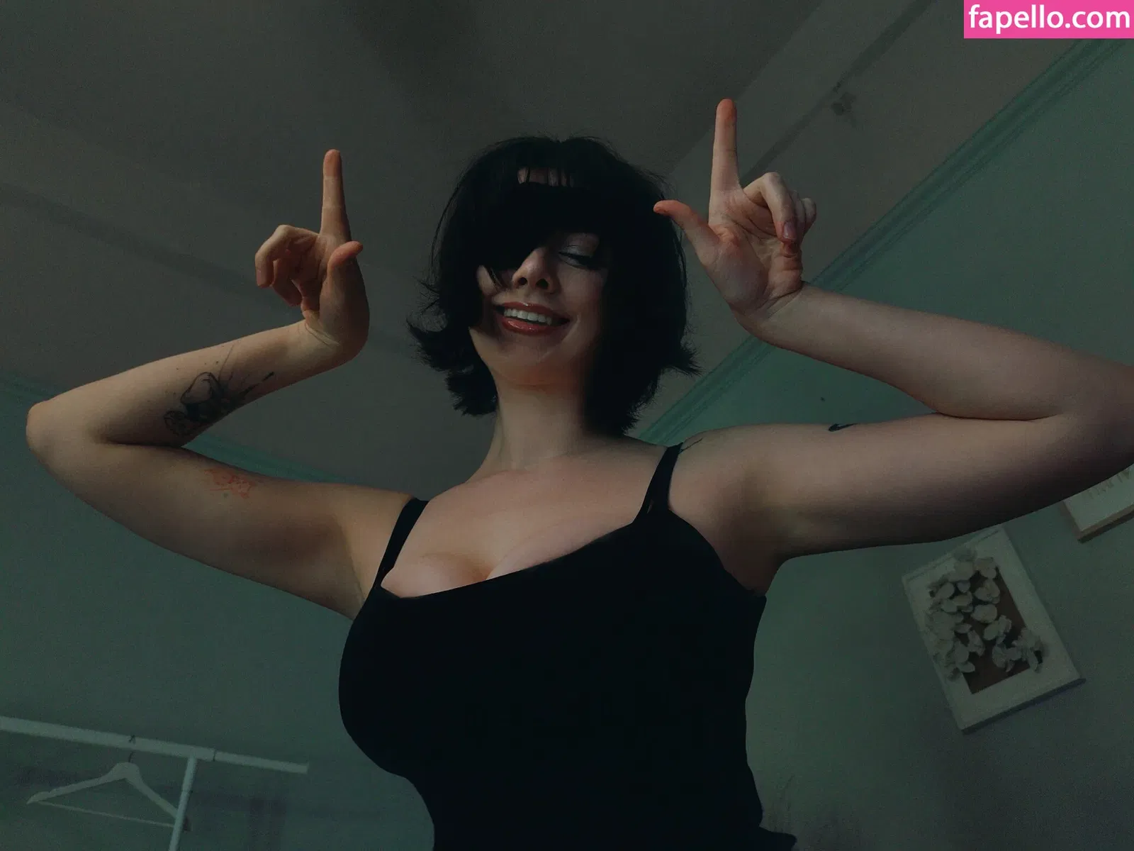 awesomi Onlyfans Photo Gallery 