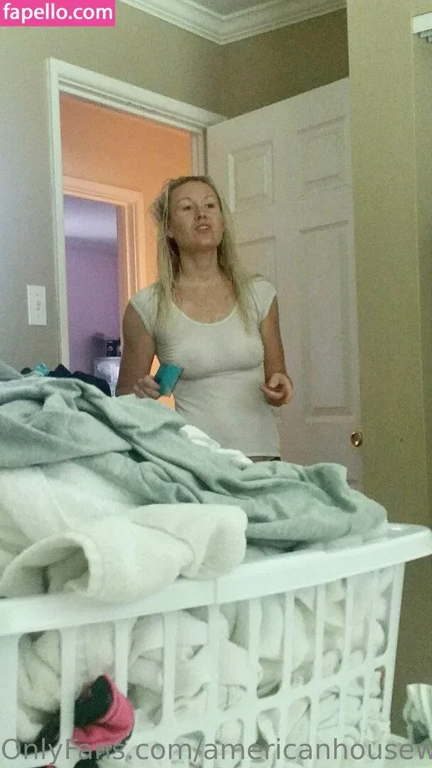 americanhousewife Onlyfans Photo Gallery 