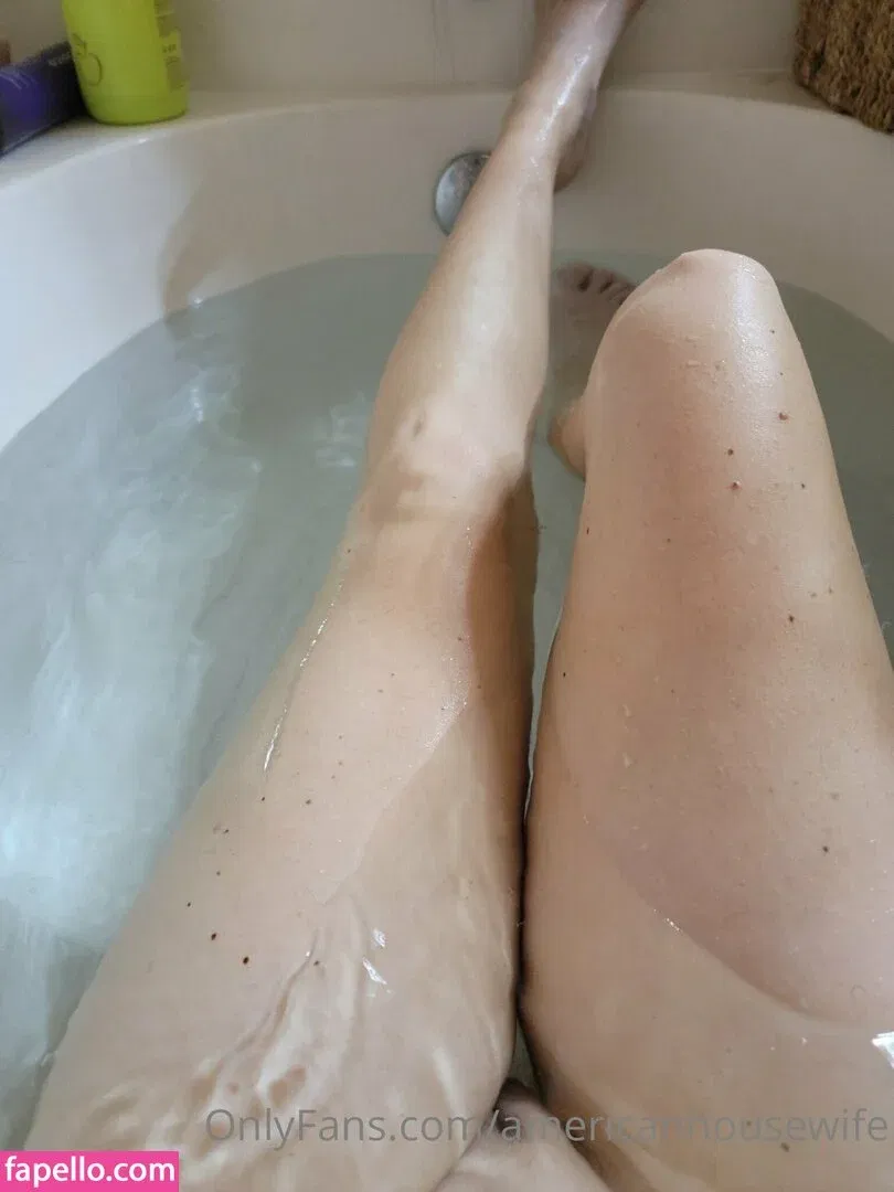 americanhousewife Onlyfans Photo Gallery 