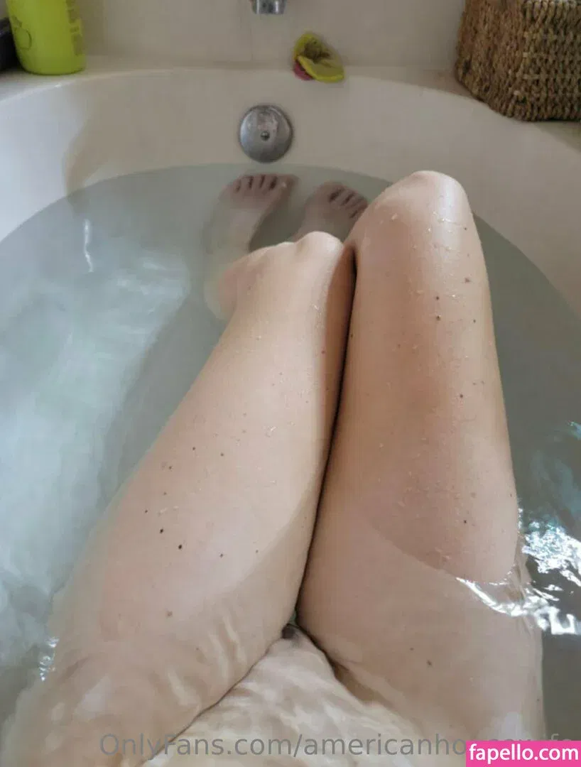 americanhousewife Onlyfans Photo Gallery 