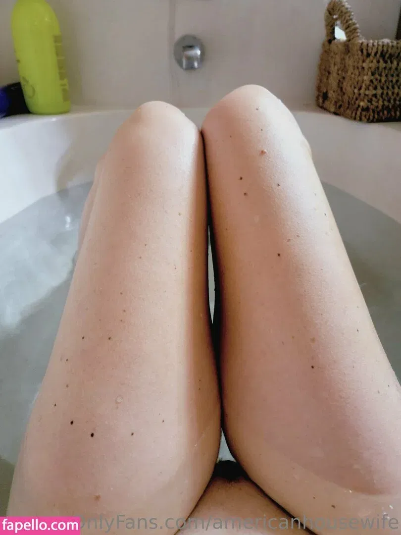 americanhousewife Onlyfans Photo Gallery 