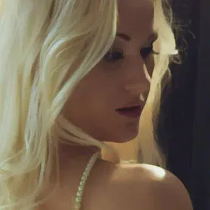 americanhousewife Onlyfans Photo Gallery 