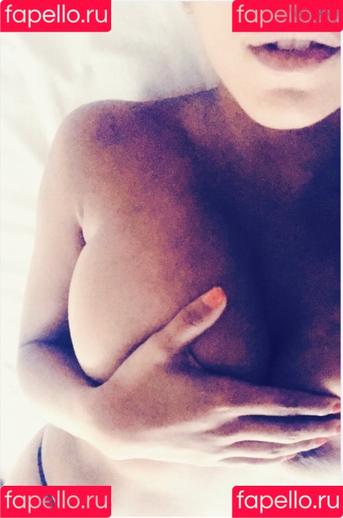 jyoffe Onlyfans Photo Gallery 