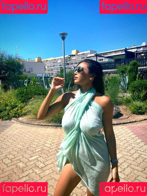 jyoffe Onlyfans Photo Gallery 