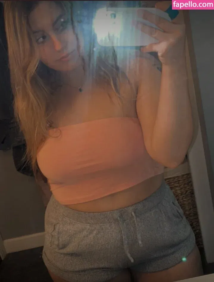 WoahCheyenne Onlyfans Photo Gallery 