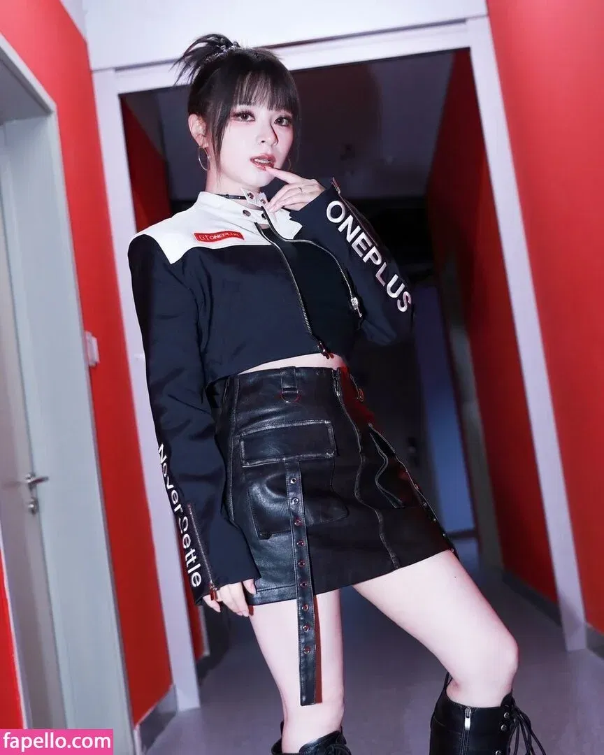 Mizuhashi Mai Onlyfans Photo Gallery 