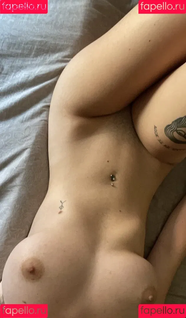 mole.tilda Onlyfans Photo Gallery 
