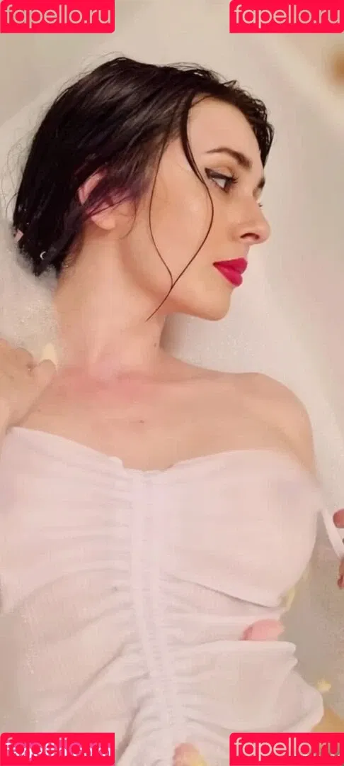 Lisa Licentia Onlyfans Photo Gallery 