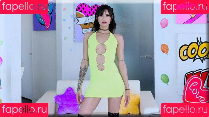 Ari Alectra Onlyfans Photo Gallery 