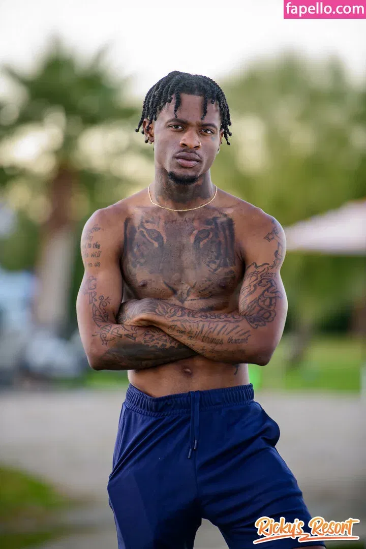 Ari Alectra Onlyfans Photo Gallery 