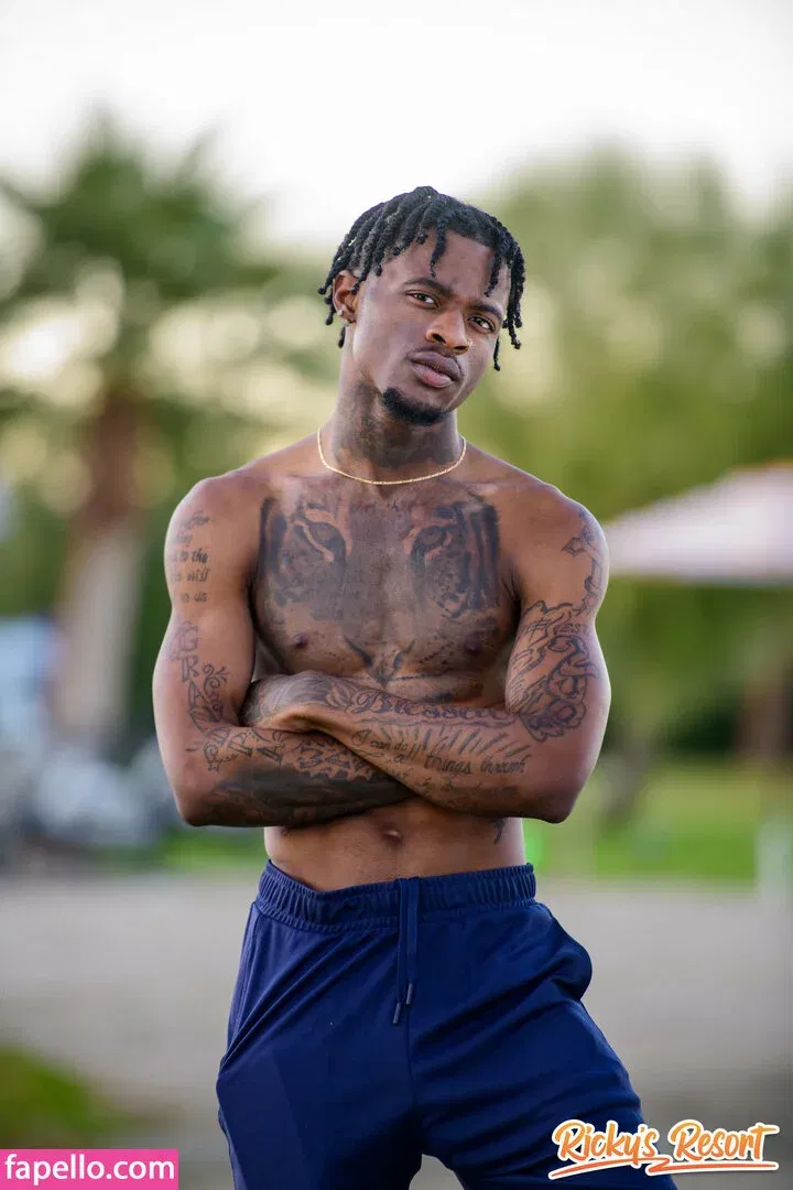 Ari Alectra Onlyfans Photo Gallery 