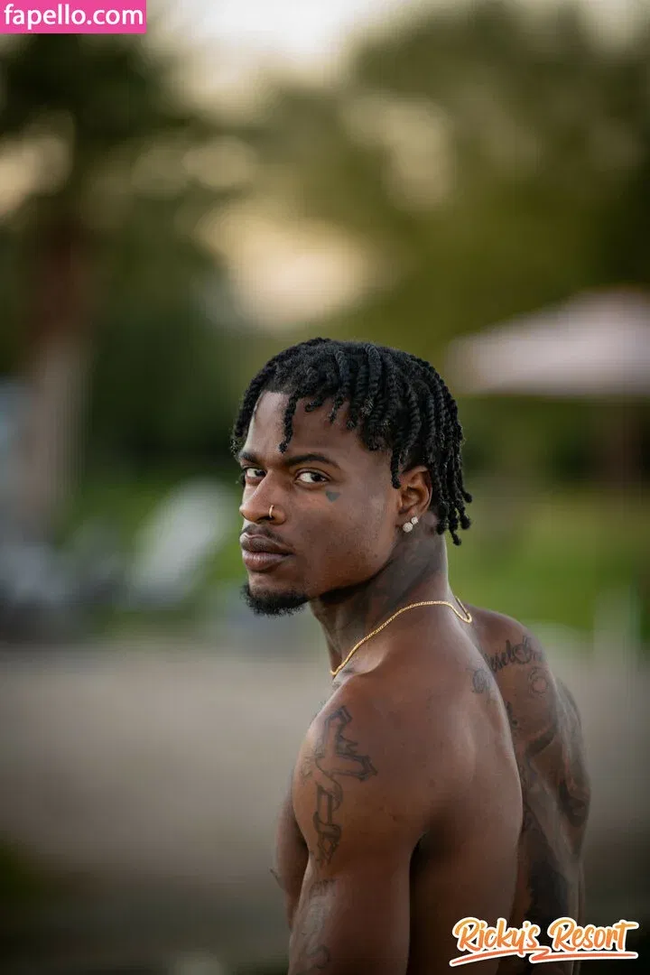 Ari Alectra Onlyfans Photo Gallery 