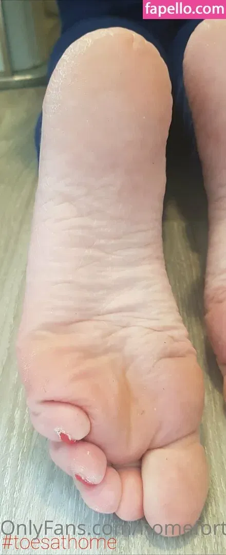 homefortoes Onlyfans Photo Gallery 