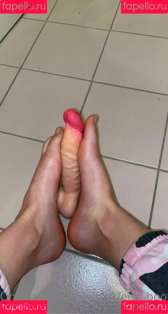 deluxe.feets.booty Onlyfans Photo Gallery 