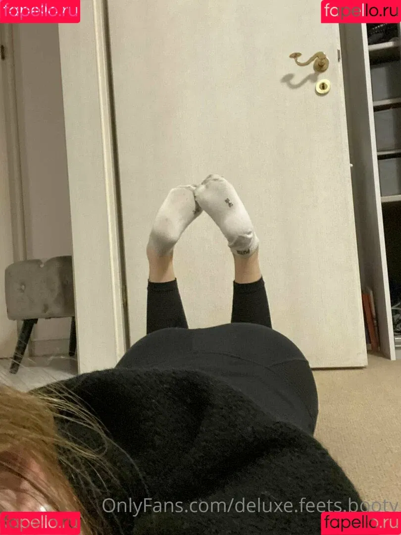 deluxe.feets.booty Onlyfans Photo Gallery 