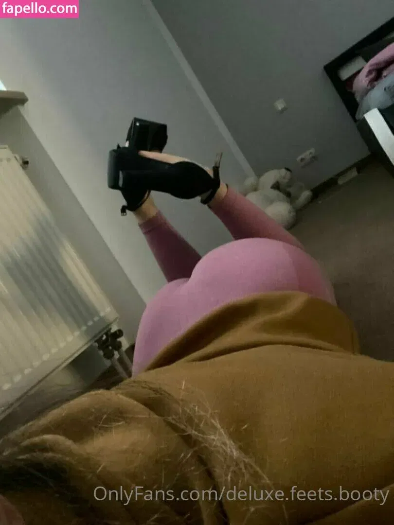 deluxe.feets.booty Onlyfans Photo Gallery 