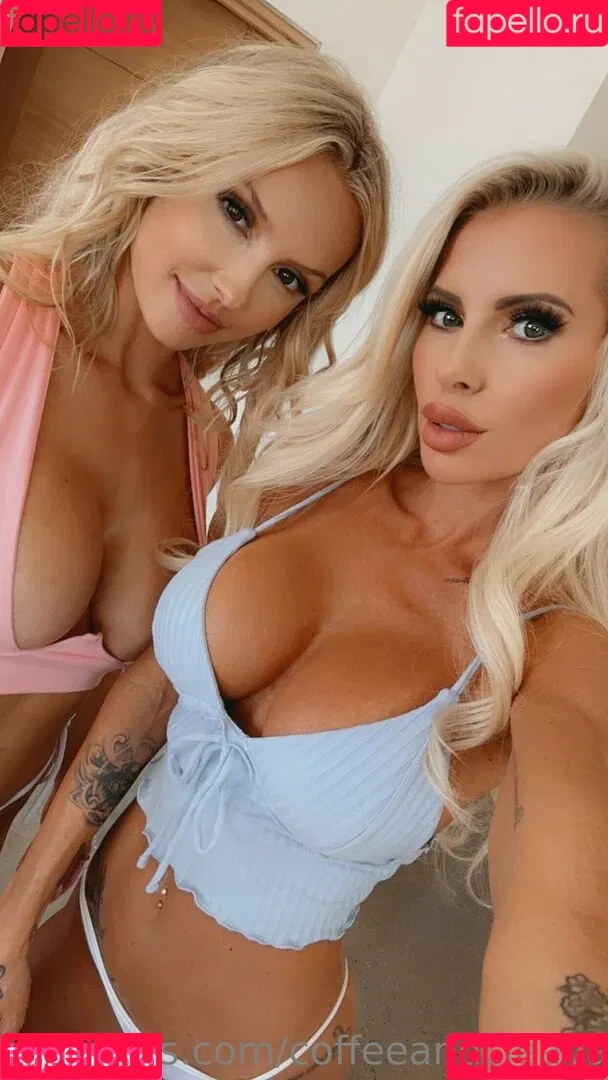 coffeeandcleavage Onlyfans Photo Gallery 