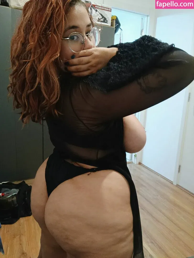 coffeeandcleavage Onlyfans Photo Gallery 