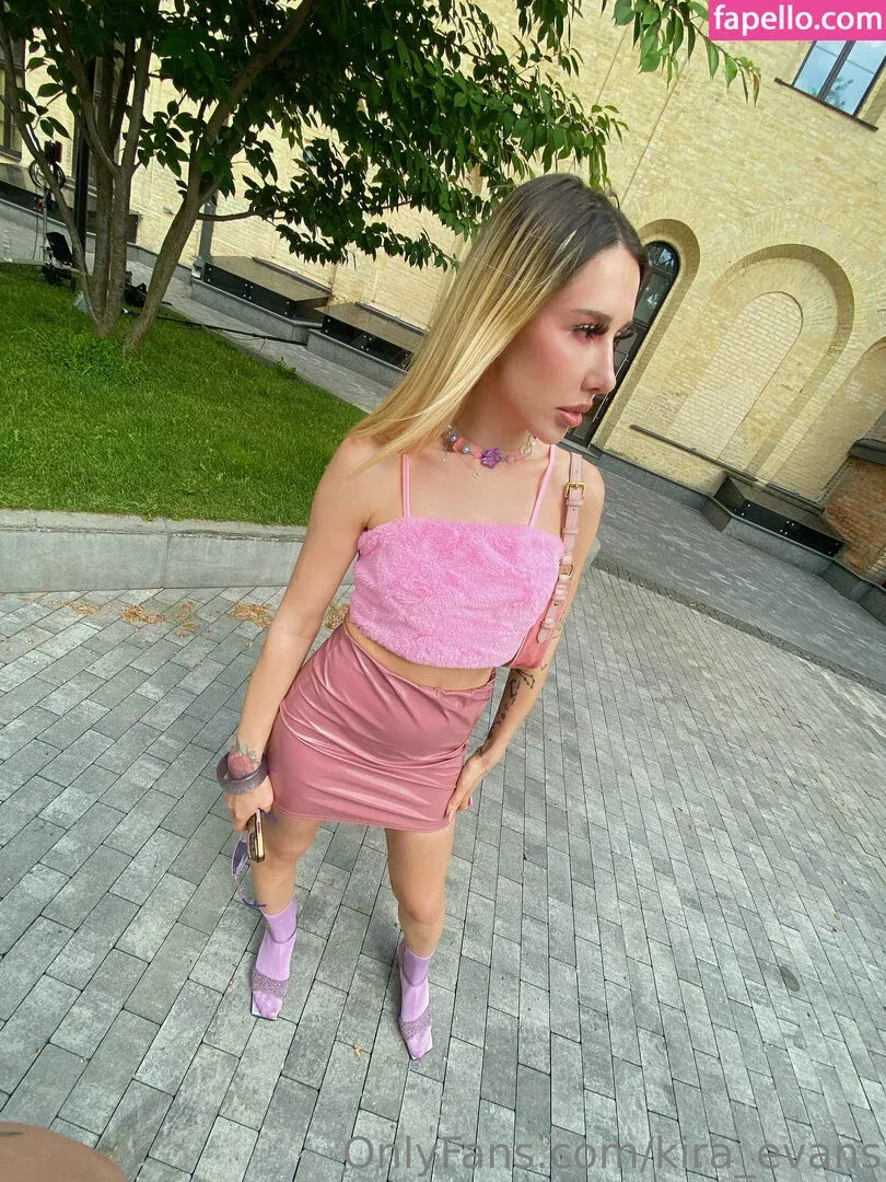 kira_evans Onlyfans Photo Gallery 