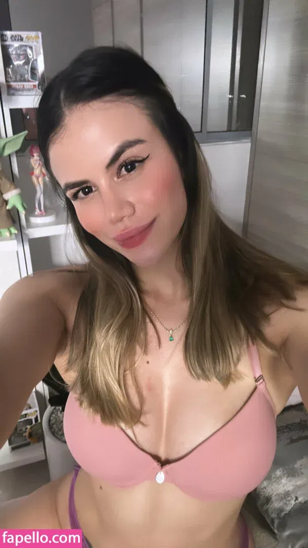 sofia18x Onlyfans Photo Gallery 