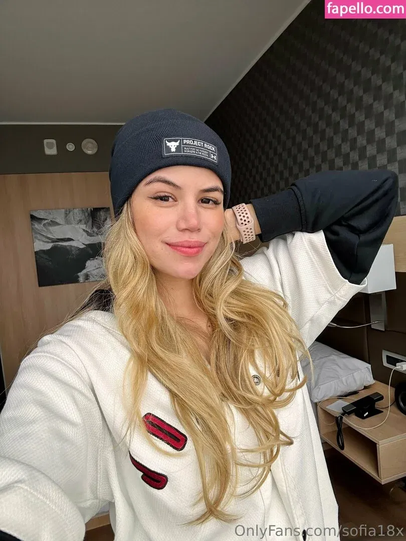 sofia18x Onlyfans Photo Gallery 