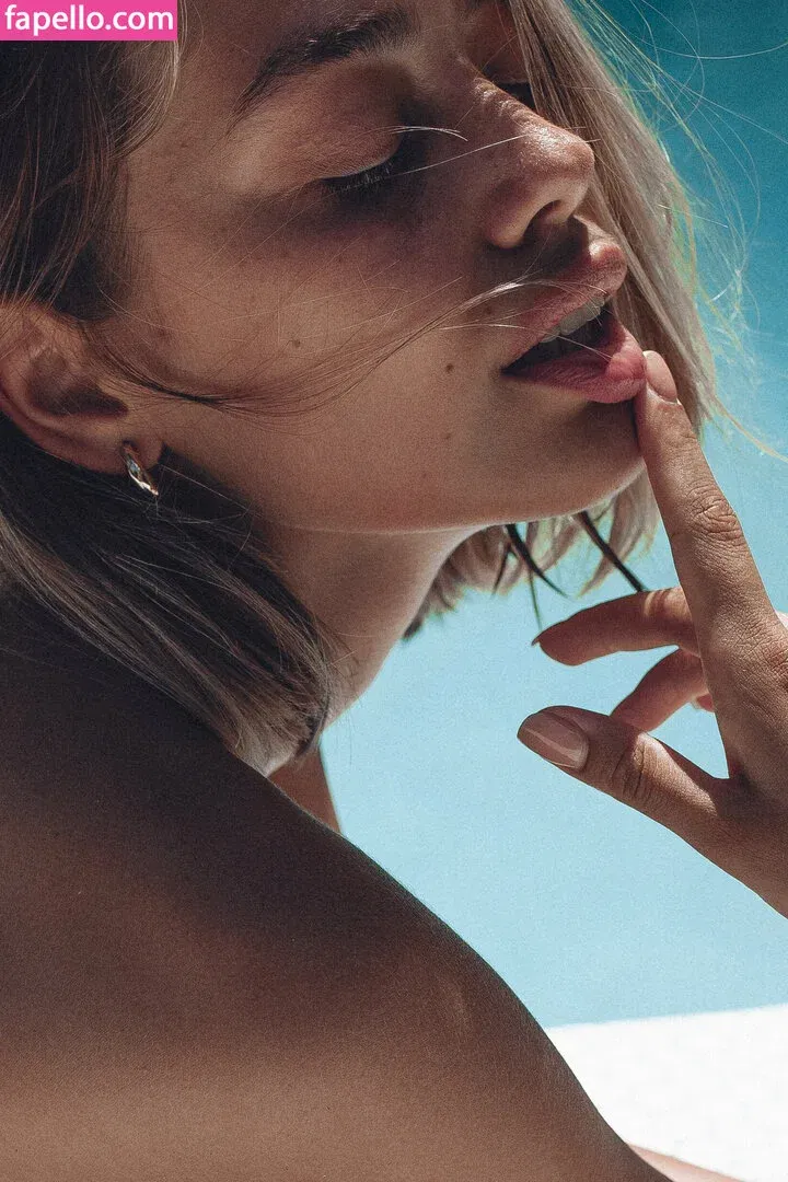 miwallbank Onlyfans Photo Gallery 