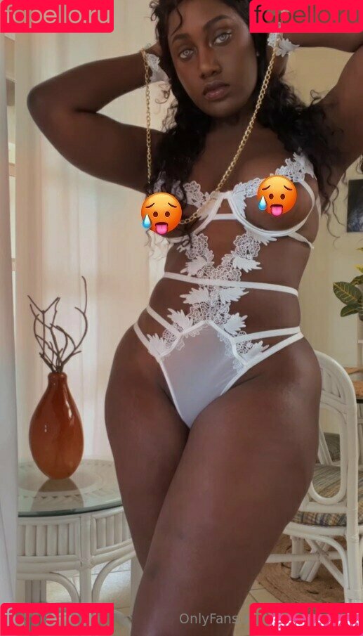 Paris.Senpai Onlyfans Photo Gallery 