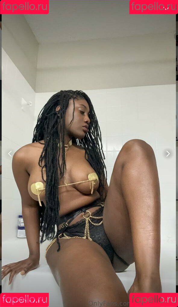 Paris.Senpai Onlyfans Photo Gallery 