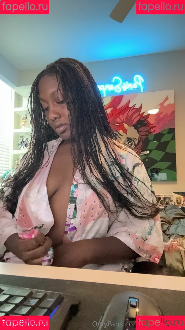 Paris.Senpai Onlyfans Photo Gallery 