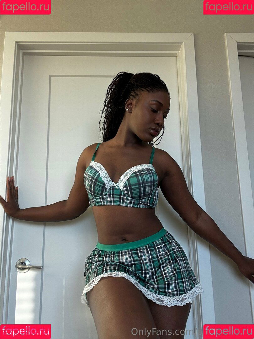 Paris.Senpai Onlyfans Photo Gallery 