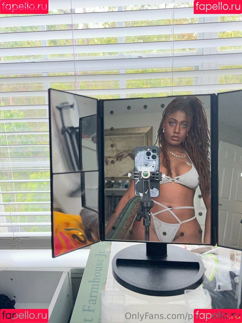 Paris.Senpai Onlyfans Photo Gallery 