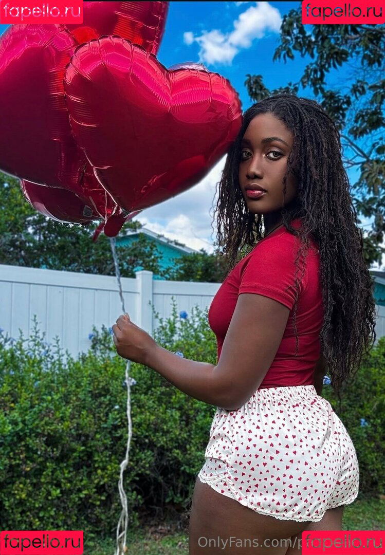 Paris.Senpai Onlyfans Photo Gallery 