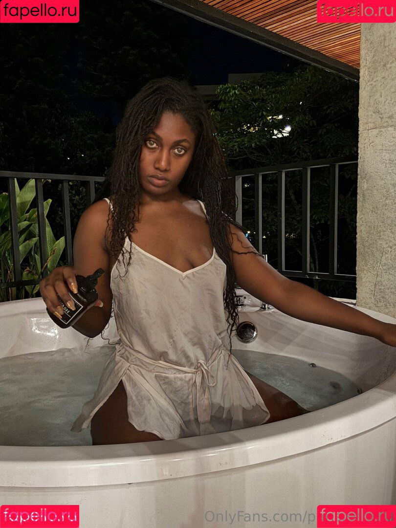 Paris.Senpai Onlyfans Photo Gallery 