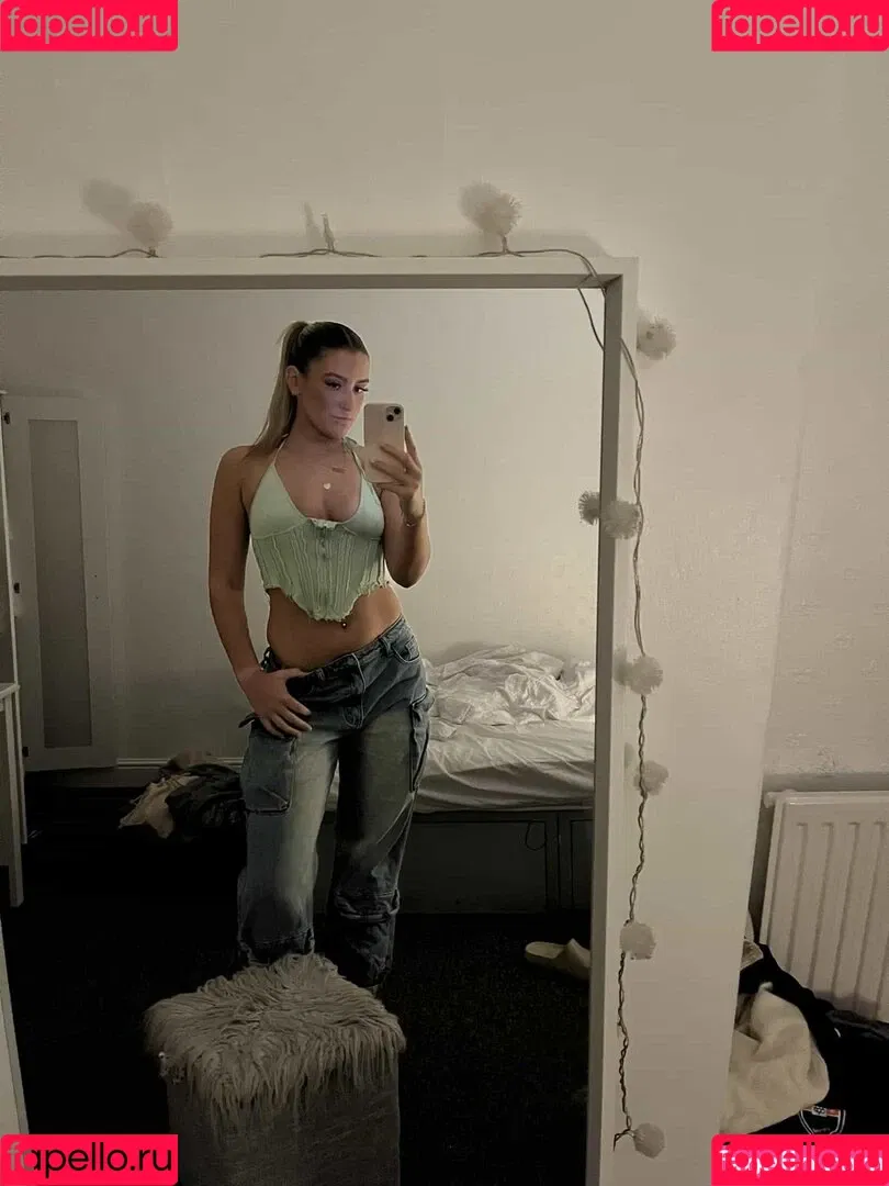 Hol Grace Onlyfans Photo Gallery 