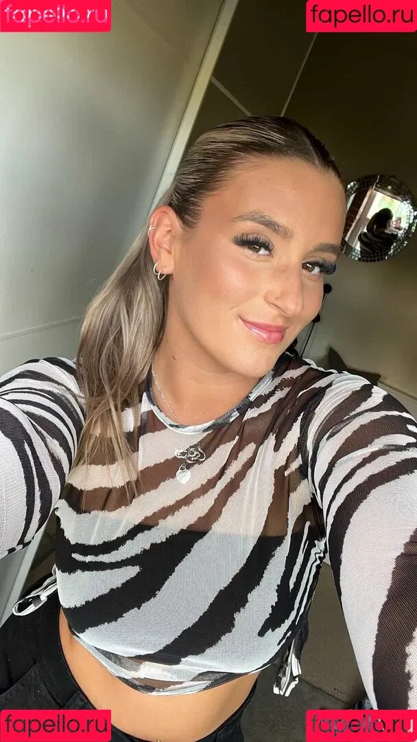 Hol Grace Onlyfans Photo Gallery 