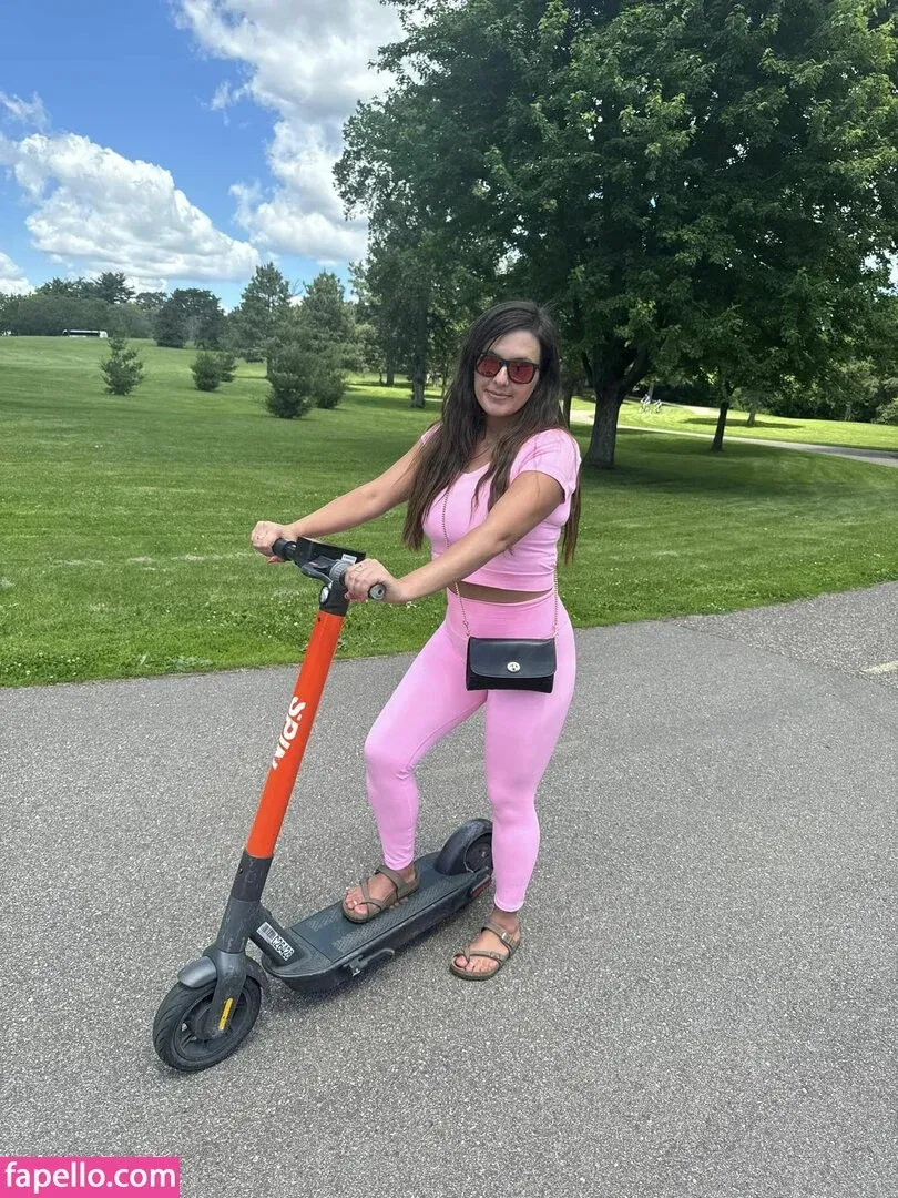 Barefootmamamn Onlyfans Photo Gallery 