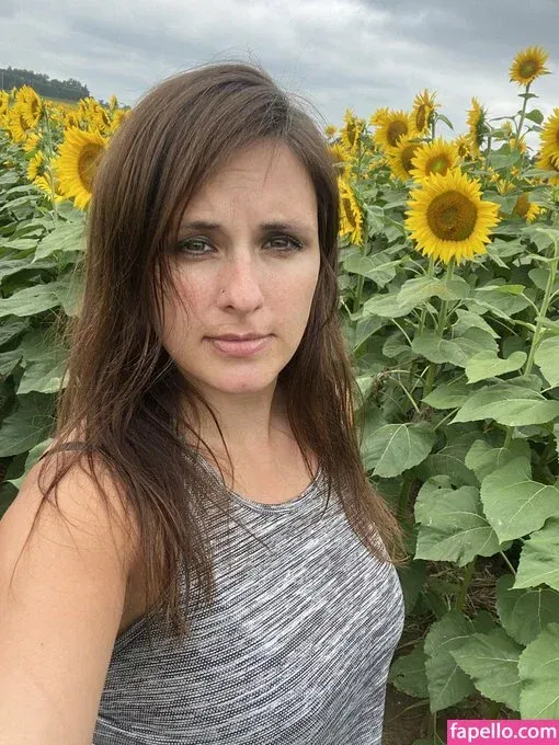 Barefootmamamn Onlyfans Photo Gallery 